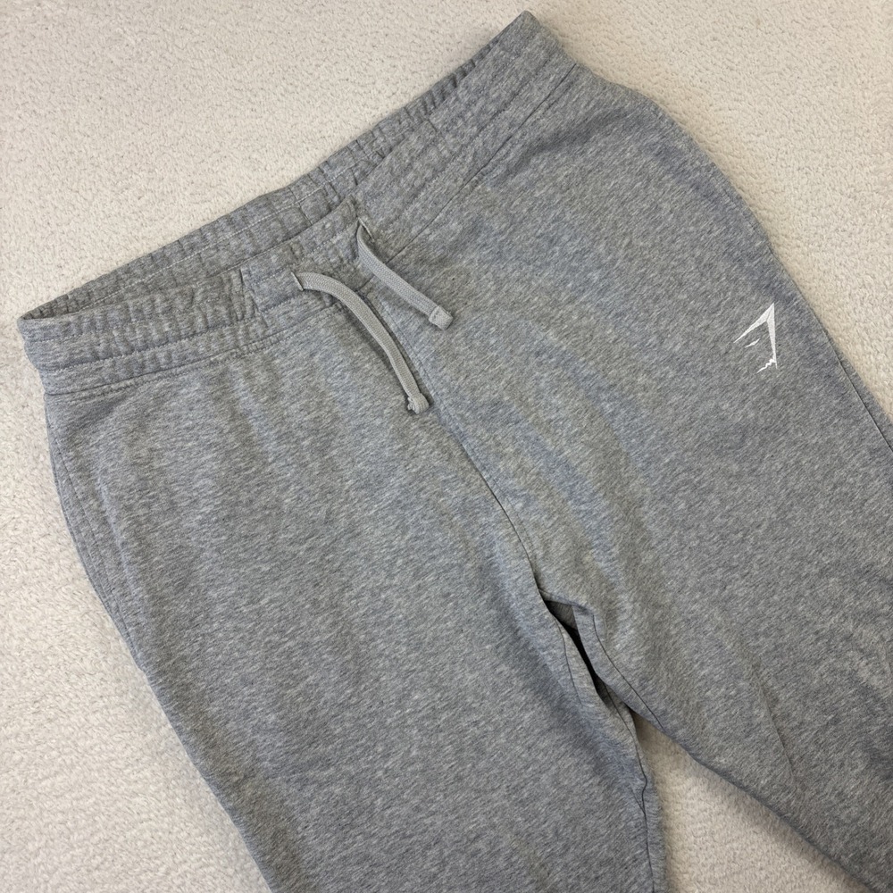 GYMSHARK Crest Joggers Mens Medium Gray Slim Fit Sweatpants Tapered Fleece Knit